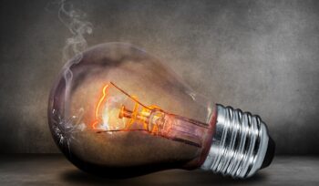 É Possível Fazer um Gerador de Energia Infinita?