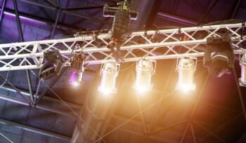 Geradores de energia e a indústria de entretenimento: aplicações em shows e festivais | Gerapar